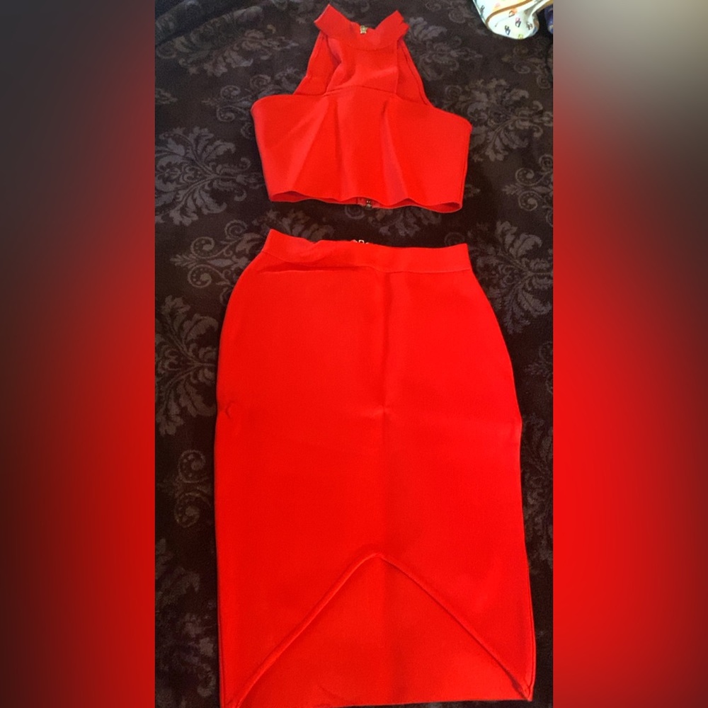 Red bandage set .